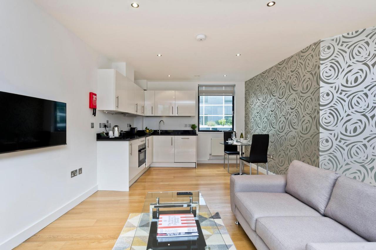 Red Lion Court By City2Stay London Eksteriør billede