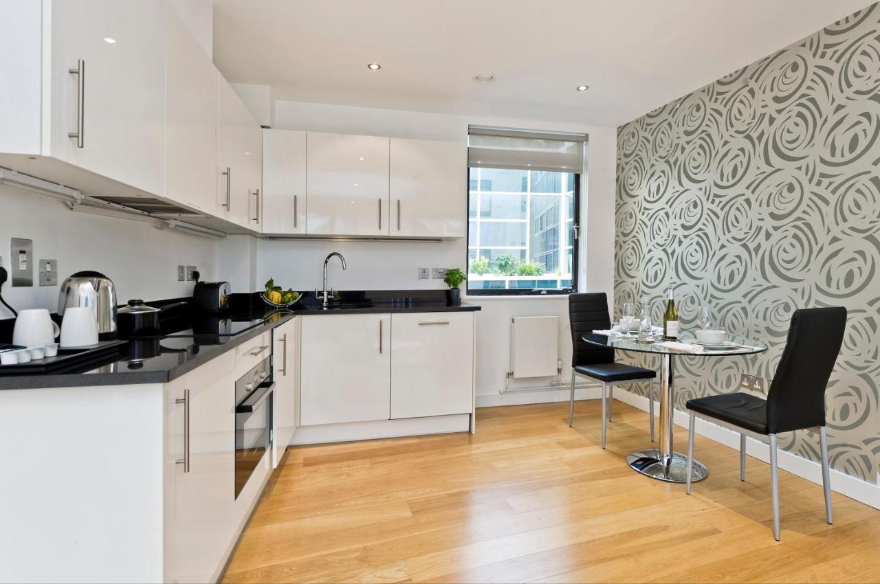 Red Lion Court By City2Stay London Eksteriør billede