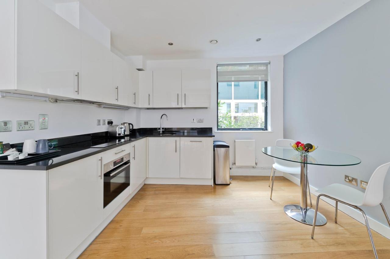 Red Lion Court By City2Stay London Eksteriør billede